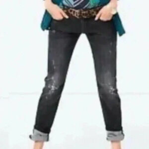 Cabi Kate Slim Boyfriend Distressed Jeans in Shadow Wash - NWOT - Size 8